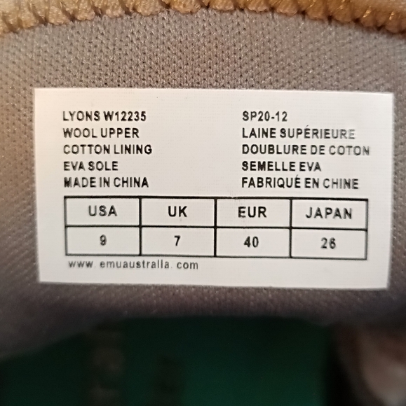 Shoes - Picture 3 of 8